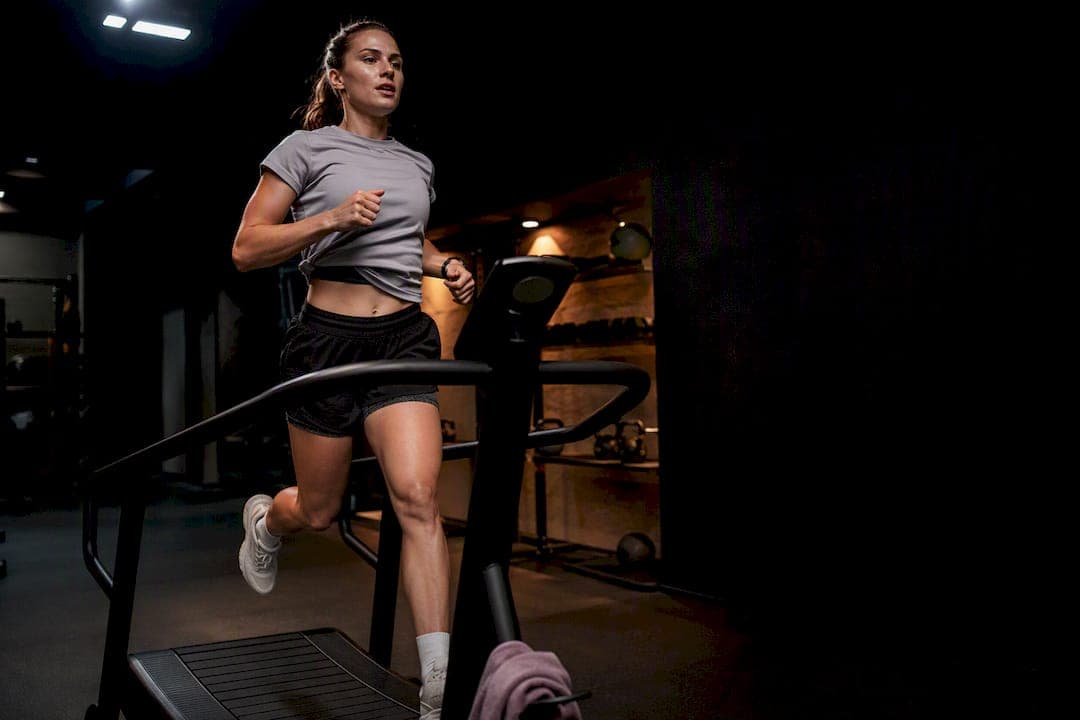 Stop Guessing: Train 5 Heart Rate Zones with Karvonen and Live HR